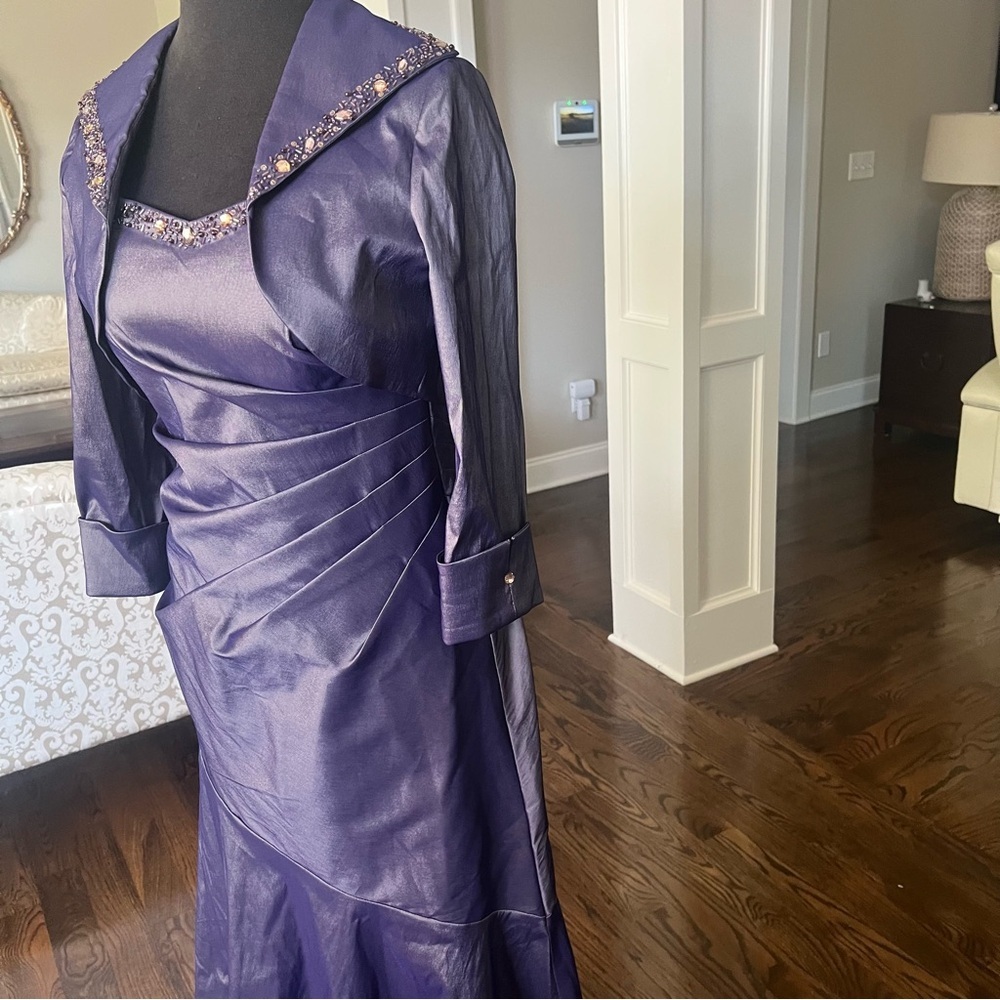 Ignite Evenings by Carol Lin Purple Formal Dress Size 10 - Picture 5 of 15